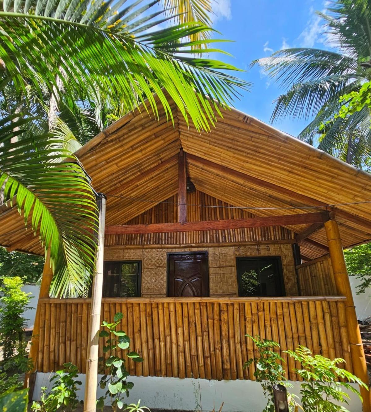 Big Bamboo Beach Resort Sipalay Esterno foto