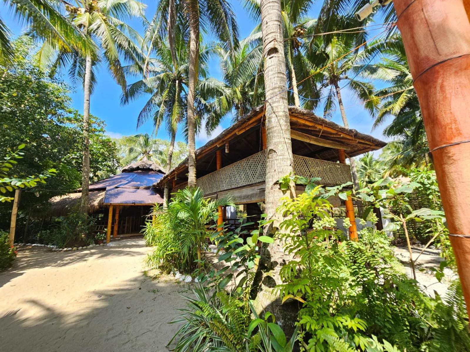 Big Bamboo Beach Resort Sipalay Esterno foto